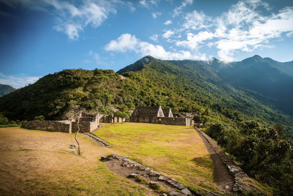Choquequirao Architecture Explained: Terraces, Symbolism & Andean Worldview 2 Choquequirao